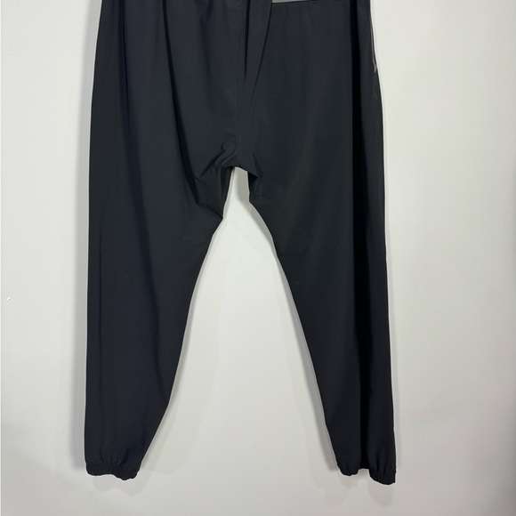 Equinox Black Performance Jogger size L - Picture 12 of 12